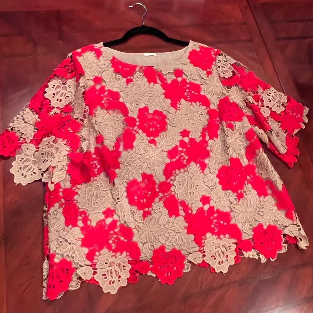 Like New Chico’s Sz 2 - Women’s Size Large - Crocheted Floral Top Blouse